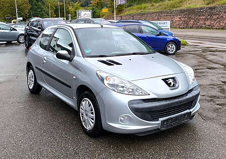 Peugeot 206 Basis