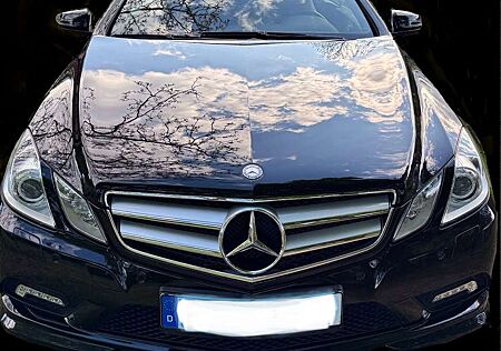 Mercedes-Benz E 250 E-Klasse Cabrio CGI Cabrio BlueEFFICIENCY AMG-Line
