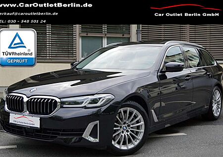 BMW 530 i xDrive Luxury Touring Pano Laser AHK HUD Driving
