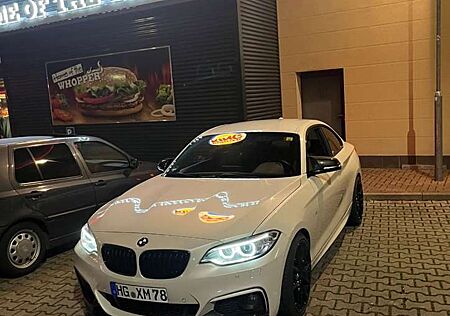 BMW 225d 225 Coupe Sport-Aut. Sport Line