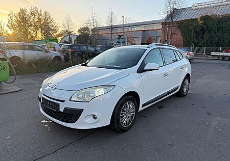 Renault Megane Fließheck 5-Türer 1.6 Privilege