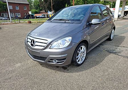 Mercedes-Benz B 180 BlueEFFICIENCY