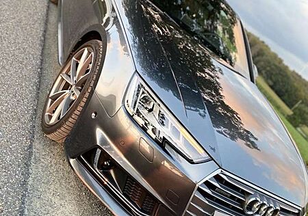 Audi A4 quattro sport S line