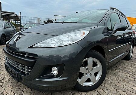 Peugeot 207 SW 1,4i Klimaanlae,Panorama-Dach,Teilleder,P