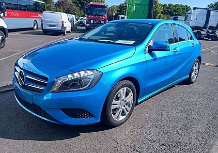 Mercedes-Benz A 180 BlueEfficiency /NAVI / XENON /LEDER / AHK