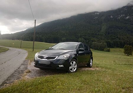 Kia Cee'd Ceed / 1.4 CVVT Edition 7