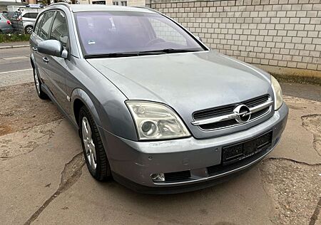 Opel Vectra 2.2 Caravan Edition.