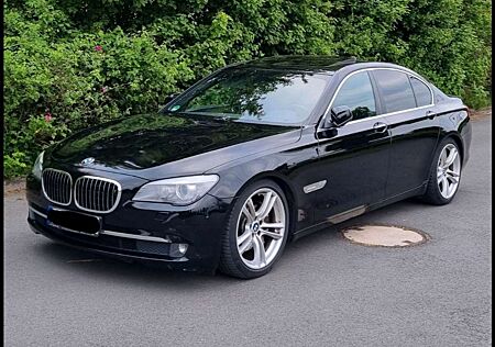 BMW 740d 740 - TOP! - Inspektionen + Bremsen Neu!