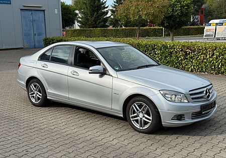 Mercedes-Benz C 180 CGI BlueEfficiency Automatik* Navi* PDC*