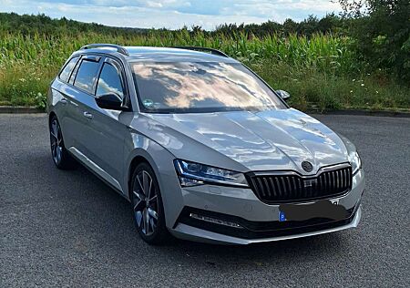Skoda Superb Combi 2.0 TSI DSG Sportline