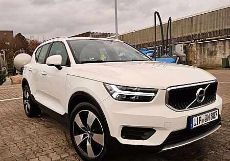 Volvo XC 40 XC40 D3 Momentum 2.0 Diesel - Business-Paket - Stahlfel