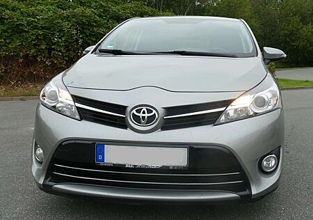 Toyota Verso 1.8 Multidrive S 5-Sitzer Life