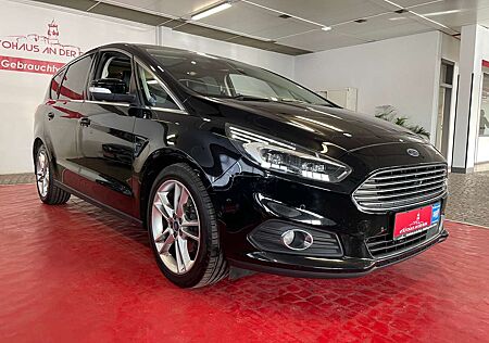 Ford S-Max Titanium AWD