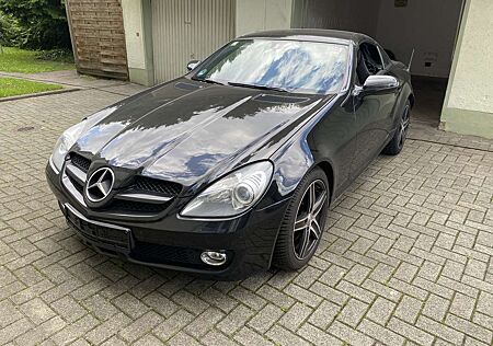 Mercedes-Benz SLK 300 Sport-Paket AMG-Line