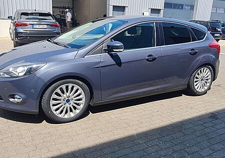 Ford Focus 1.6 EcoBoost Titanium, Tüv Neu