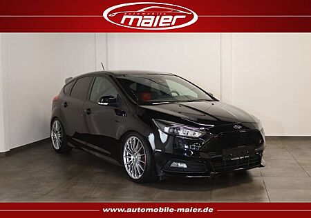 Ford Focus 2.0 ST Bi-Xenon-Navi-Tempo-SHZ-PDC-LKH-MFL
