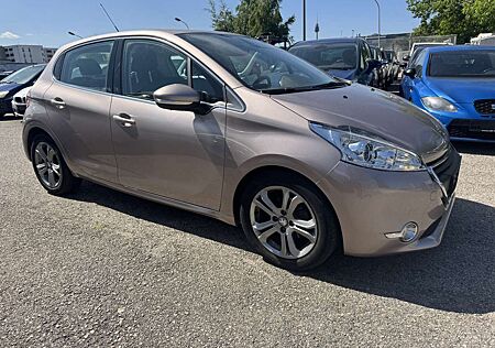 Peugeot 208 Active,automatik,zahnriemen gewechselt59000km