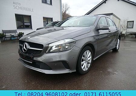 Mercedes-Benz A 180 BlueEfficiency Navi/Kamera/8-fach bereift