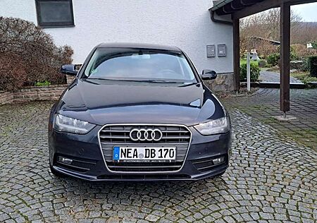 Audi A4 1.8 TFSI multitronic Attraction