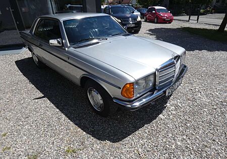 Mercedes-Benz 280 CE Coupe