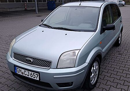 Ford Fusion 1.6 +