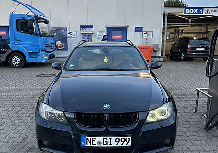 BMW 330xi 330 Touring Aut komplett M Ausstattung
