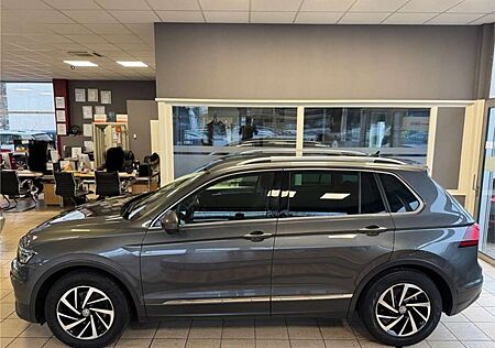 VW Tiguan Volkswagen Join ACC HeadUpDisplay Navi 1. Hand