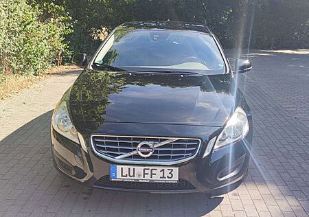 Volvo V60 T3