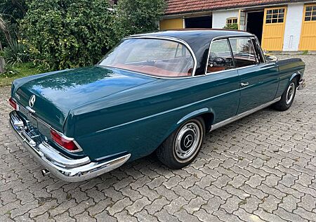 Mercedes-Benz 220 Oldtimer Coupé SEb