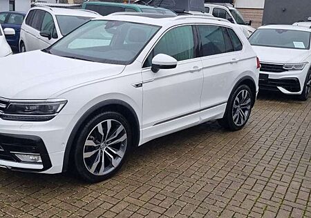 VW Tiguan Volkswagen 2.0 TSI Highline 4Motion R-Line