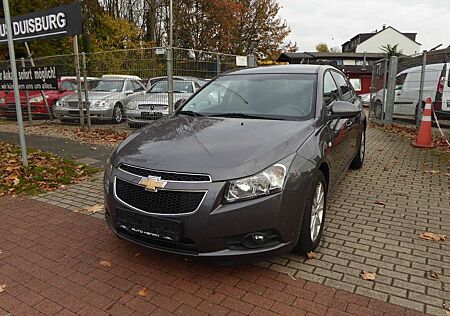 Chevrolet Cruze 2.0/ Klima/ Tempomat/ Navi/ TOP!