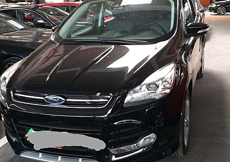 Ford Kuga 2.0 TDCi 4x4 Vollausst. Standh. Leder, AHK