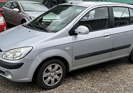 Hyundai Getz 1.4 / KLIMA /TÜV 08-2027/SCHECKHEFT