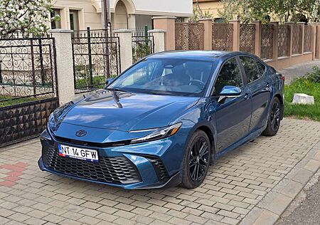 Toyota Camry 2.5 Executive 2025 - ACC LED SCHIEBEDACH