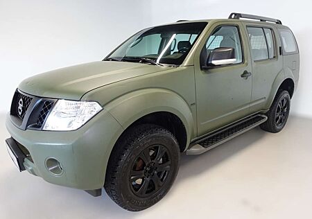 Nissan Pathfinder 2.5 dCi 3T 4X4 Klima AHK Standheiz Scheckh Bundesw
