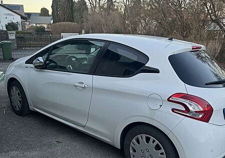 Peugeot 208 82 VTI Style