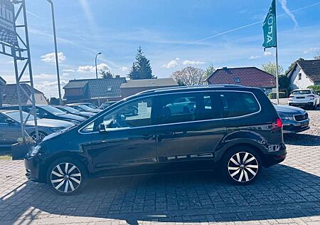 VW Sharan Volkswagen Highline *7 SITZE* EL. SCHIEBETÜREN*AHK*
