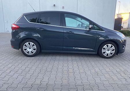 Ford C-Max Titanium. Aus-1 Hand.