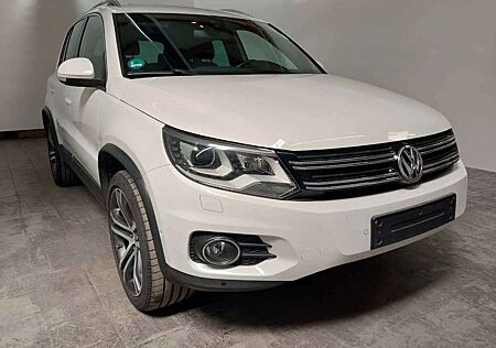 VW Tiguan Volkswagen 2,0 TDI 4Motion Track&Style BMT*Panorama