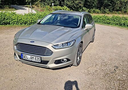 Ford Mondeo Turnier 2.0 EcoBoost Aut. Titanium