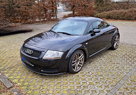 Audi TT Coupe 1.8 T quattro