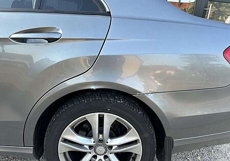 Mercedes-Benz E 250 CDI DPF BlueEFFICIENCY 7G-TRONIC