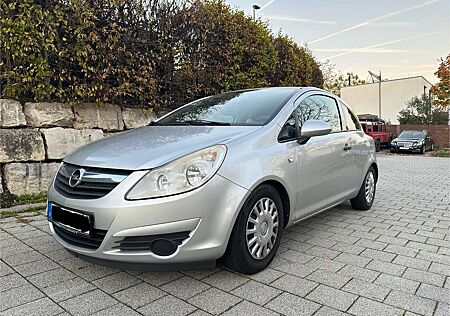 Opel Corsa Selection D 1.2 ecoFlex Sommer + Winter Reifen