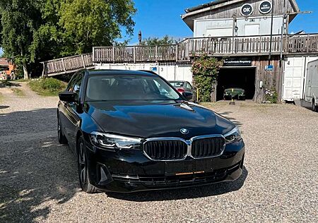 BMW 520 d Touring Driving-Ass-Prof. AHK HUD Massage