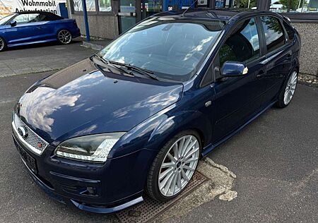 Ford Focus Ghia *MS-DESIGN*STDHZG*LEDER*TV*RS19"
