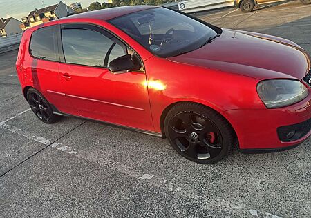VW Golf Volkswagen 5 GTI 200Ps