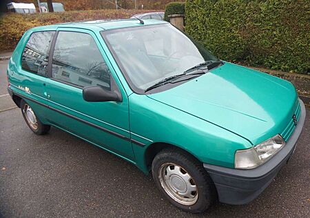 Peugeot 106 Palm B. TÜV bis 7.25 116500km viele neuteile