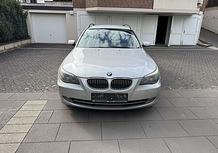 BMW 523i 523
