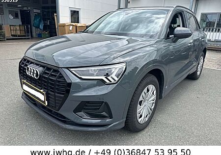Audi Q3 35 Sport NAVI+/ACC+/LED+/PANO/AHK/19"