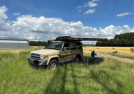 Toyota Land Cruiser GRJ 76 Winde Sperre Schnorchel